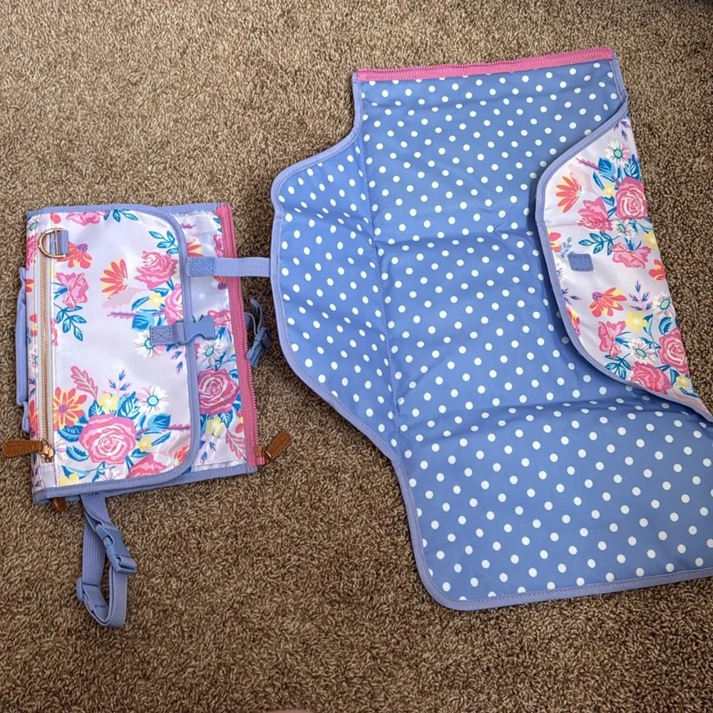 Matilda Jane Diaper Changing Pad - Floral. Excellent Condition diaper clutch